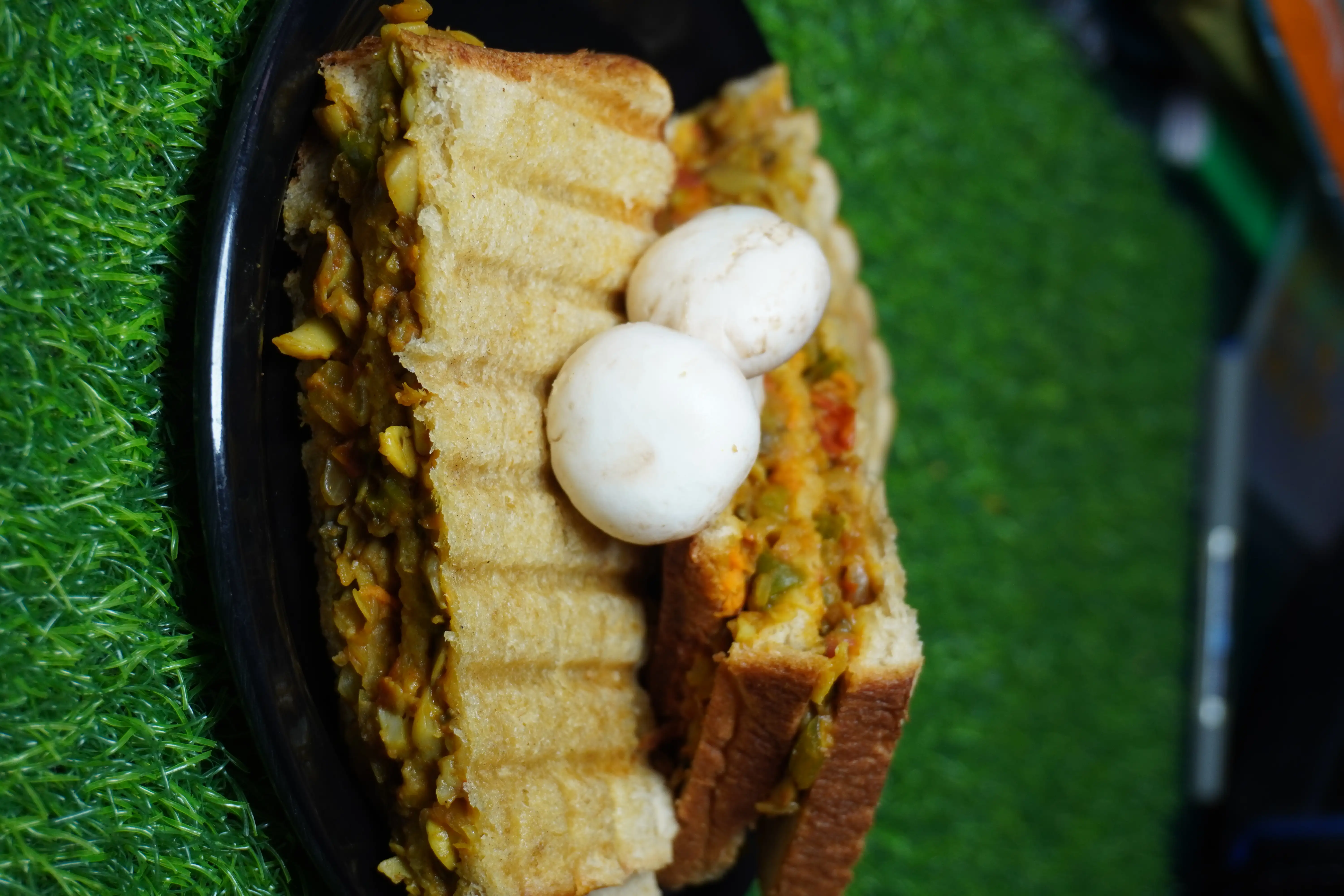 mushroom-sandwich-medium