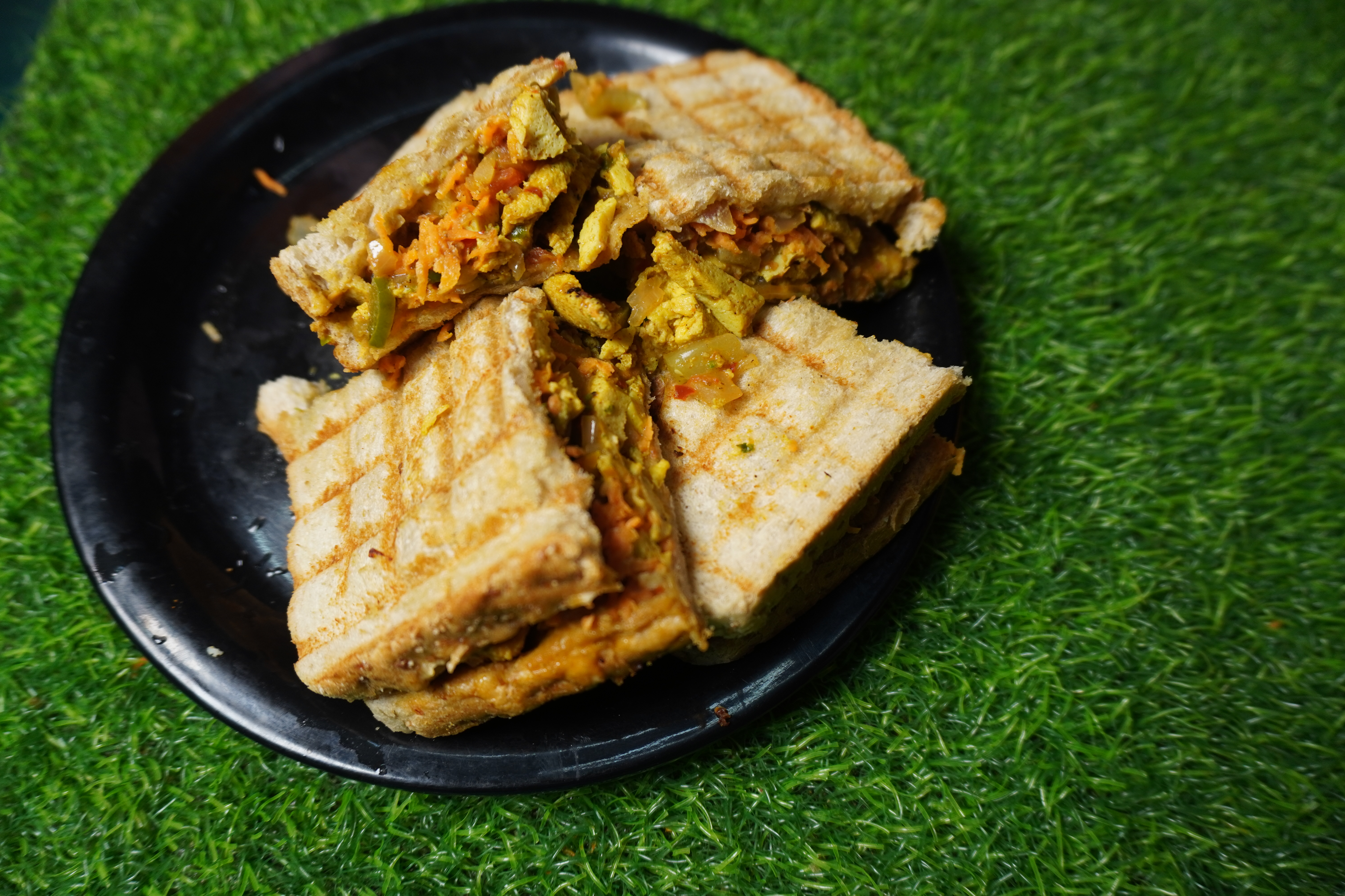 spongy-egg-sandwich-medium